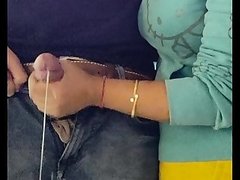 Desi maid bai boobs showing Randi gaand paise money